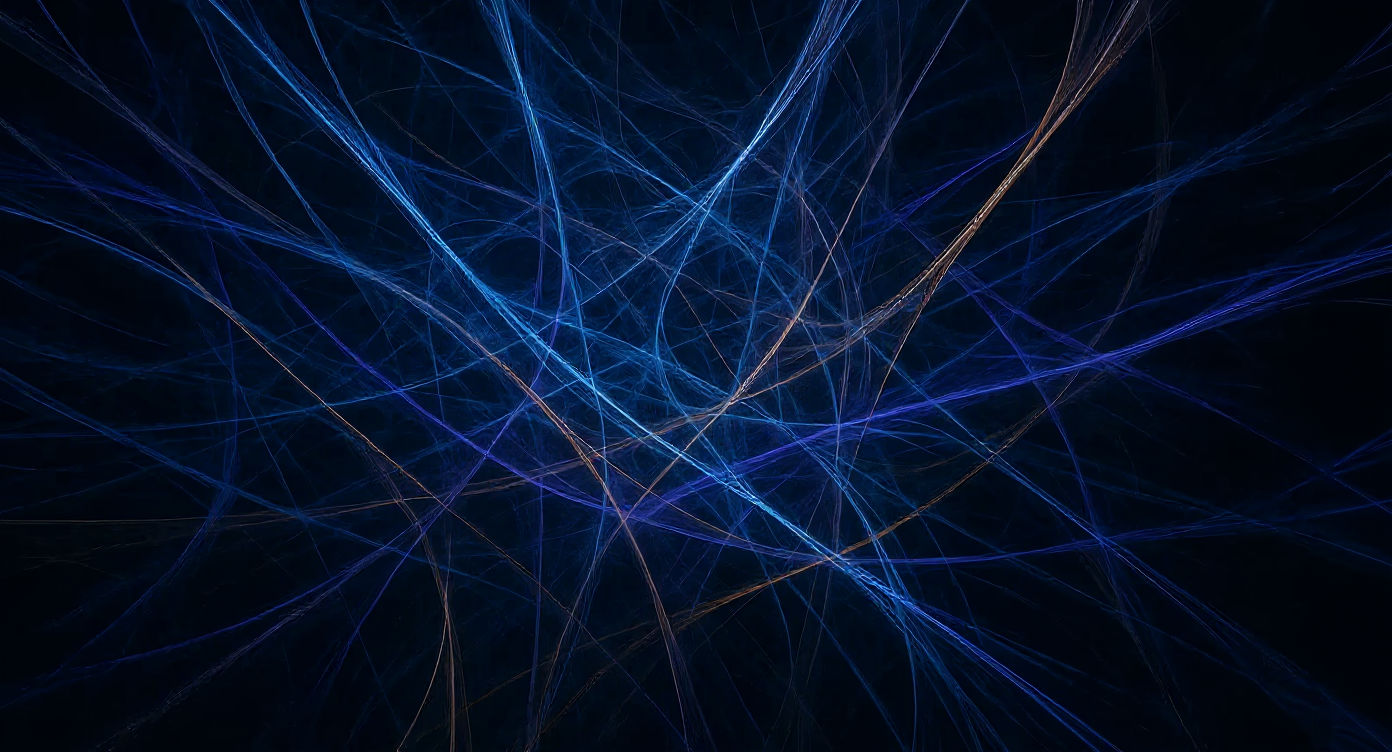 Abstrakte Lichtfäden in Blau, Violett und Gold auf dunklem Grund – ein Netzwerk ohne Zentrum, das sich durchdringt und leuchtet.